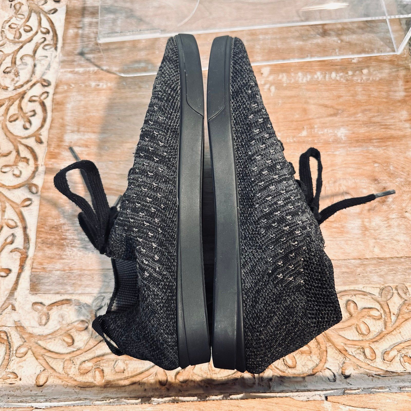 Suavs Sneakers Nwot Size 5 — image 6 of 7